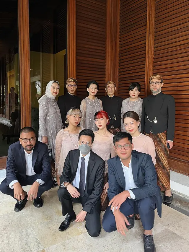 Isyana Sarasvati (Instagram @isyanasarasvati)