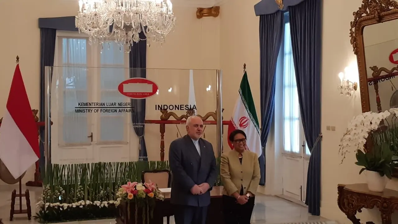 Menteri Luar Negeri Iran, Javad Zarif, bertemu Menteri Luar Negeri RI, Retno Marsudi di Gedung Pancasila, Kementerian Luar Negeri RI (Liputan6.com/Rizki Akbar Hasan)