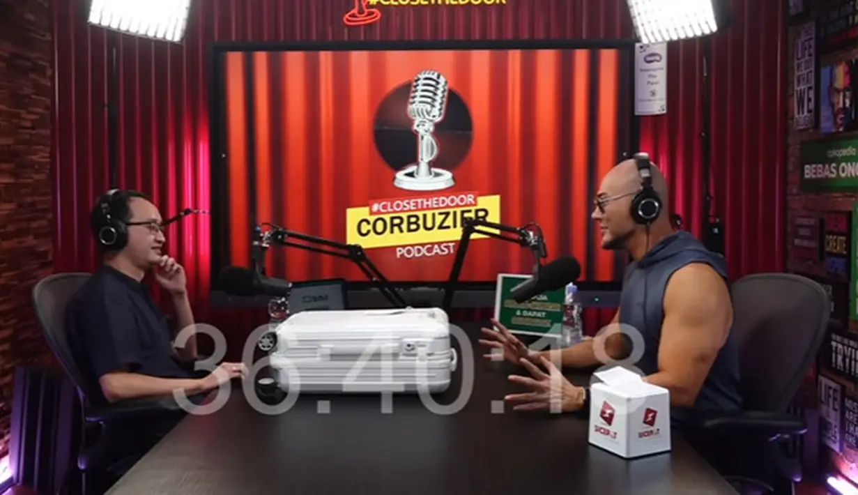 Deddy Corbuzier dan Dokter Gunawan (Youtube/Deddy Corbuzier)