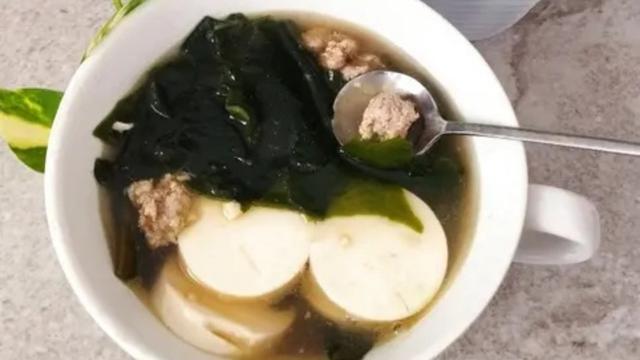 Resep sup rumput laut ala Korea. (dok. Cookpad @tifarakitchen)