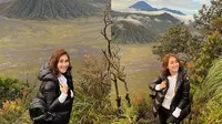 Usai dari Magelang, Ini 6 Momen Seru Liburan Ayu Ting Ting ke Bromo