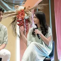 Gaya Kompak Berbusana Sage Bryan Domani & Megan Domani Saat Buka Puasa di Acara Brand Kecantikan, credit: Innisfree