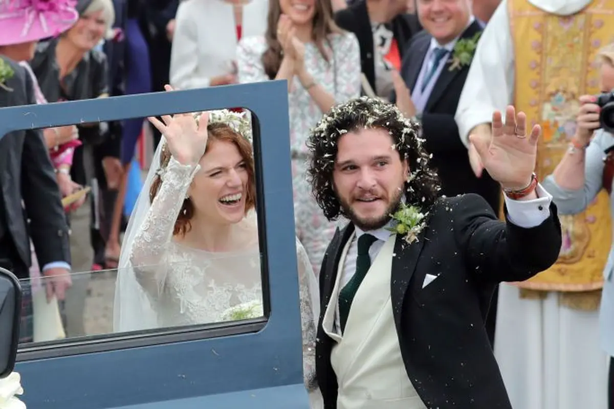 [Bintang] Rose Leslie - Kit Harington