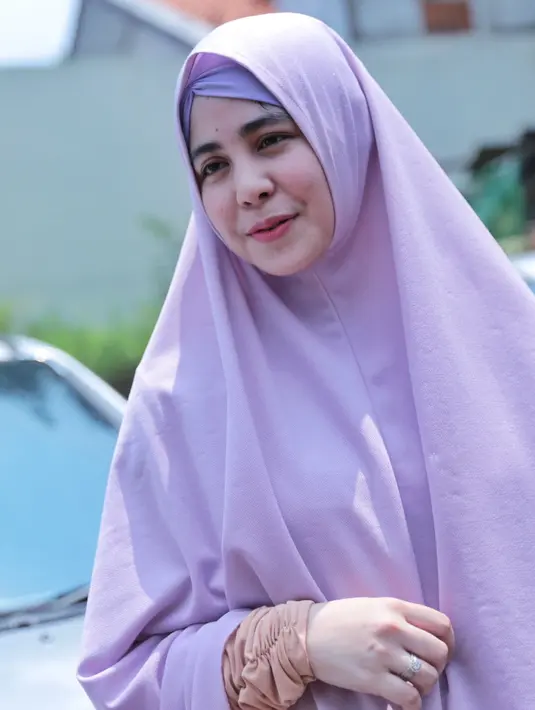 Dalam sidang kali ini, Stu mengaku tidak ridho dianggap sudah bercerai dengan Risty Tagor. Sampai sekarang ia mengaku belum pernah berucap telah cerai. (Adrian Putra/Bintang.com)