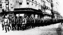 Pasukan Jerman berbaris rapi melewati jalan-jalan Antwerp selama Perang Dunia I di Belgia pada tahun 1914. Perang Dunia I diikuti lebih dari 70 juta tentara. (AP Photo, File)