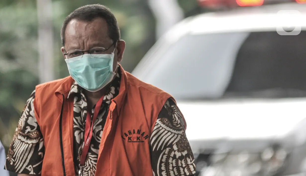 Tersangka mantan Sekretaris Mahkamah Agung (MA) Nurhadi saat tiba di Gedung KPK, Jakarta, Kamis (23/7/2020). Nurhadi kembali menjalani pemeriksaan lanjutan sebagai tersangka terkait kasus suap dan gratifikasi penanganan perkara di MA senilai Rp46 miliar. (merdeka.com/Iqbal S Nugroho)