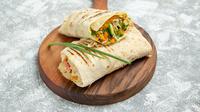 How to wrap a burrito tightly without breaking apart. (Photo: KamranAydinov/Freepik)