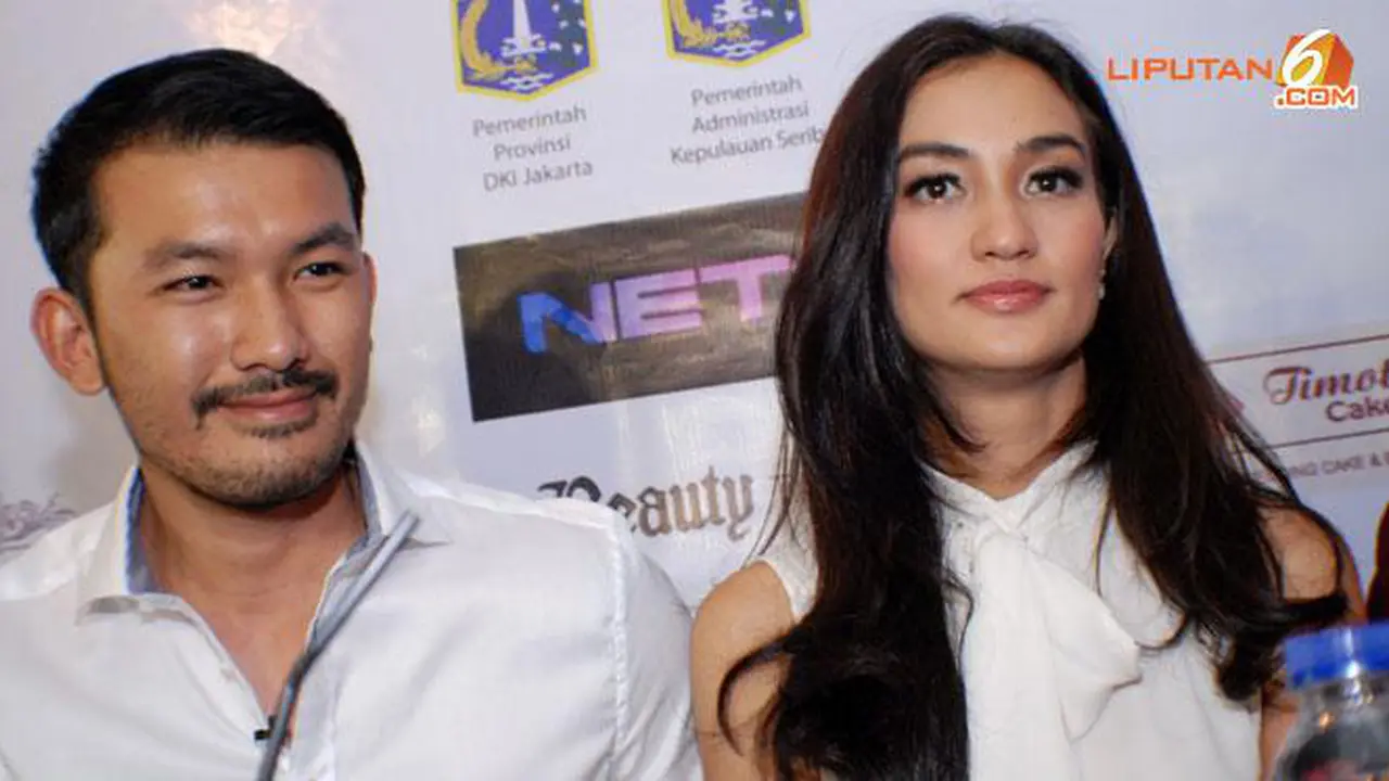 Rio Dewanto dan Atiqah Hasiholan