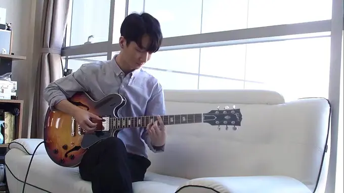 Makin Dewasa, Intip 6 Cover Lagu K-Pop Teranyar Sungha Jung!