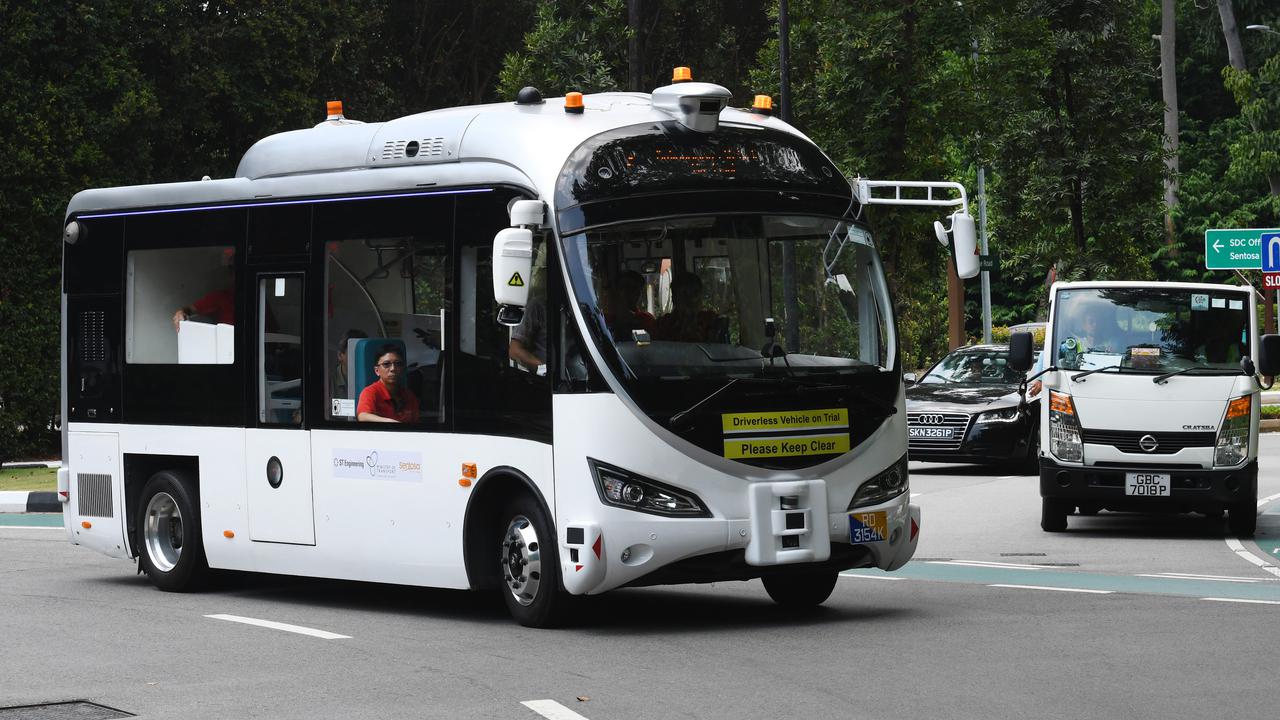 Bus Tanpa Sopir di Singapura