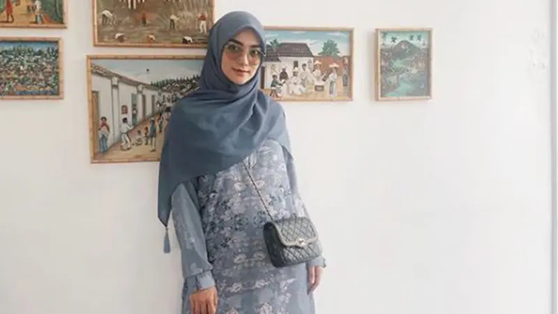 Gaya OOTD Citra Kirana yang Mantap Berhijab, Cantik dan Modis