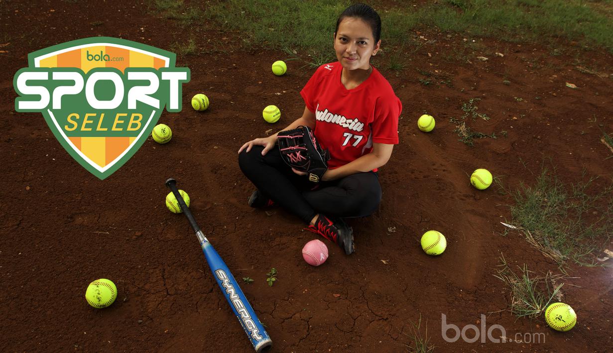 Cresida Mariska pernah menerima penghargaaan Iron Woman Award 2005 Ramona Varsity Softball, Ramona High School di California USA (Bola.com/Nicklas Hanoatubun)