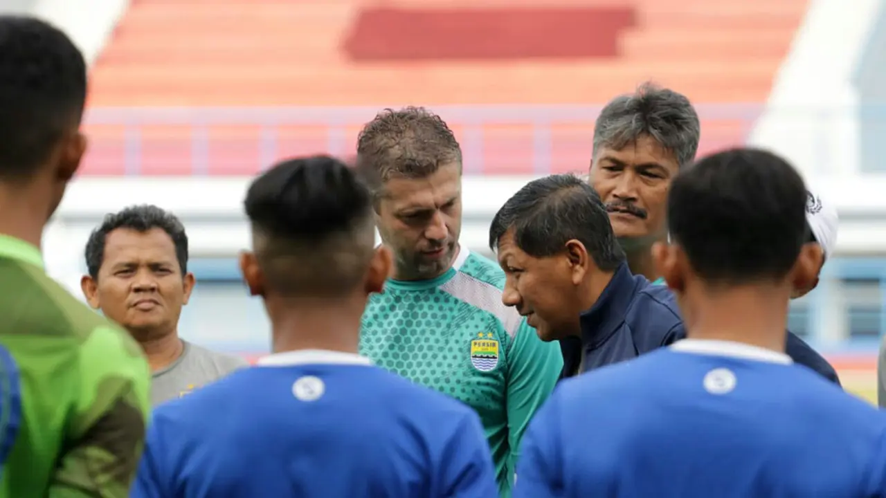 Kuswara S. Taryono, Miljan Radovic, dan tim Persib