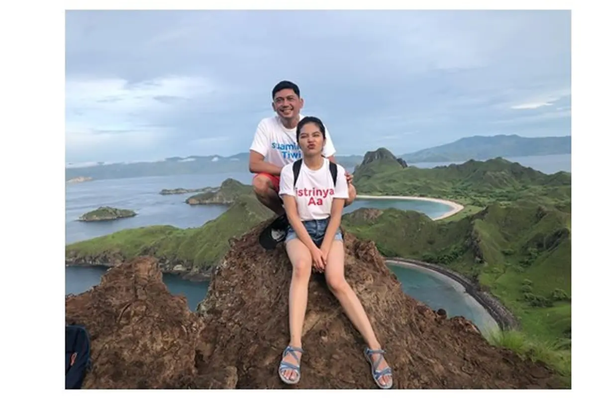 7 Potret Tiwi Eks T2 dan Suami Bulan Madu di Labuan Bajo, Romantis