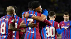 Barcelona meraih kemenangan 4-0 atas Osasuna pada laga pekan ke-28 La Liga di Camp Nou, Senin (14/3/2022) dini hari WIB. Ousmane Dembele menjadi kreator kemenangan usai menyumbangkan dua asist dalam pertandingan ini. (AFP/Josep Lago)