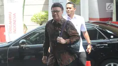 Menteri Dalam Negeri Tjahjo Kumolo mendatangi Gedung KPK, Jakarta, Kamis (22/8/2019). Kedatangannya untuk rapat lintas kementerian dan lembaga membahas pemanfaatan Nomor Induk Kependudukan (NIK) untuk perbaikan basis data pemberian bantuan sosial (Bansos). (merdeka/com/Dwi Narwoko)
