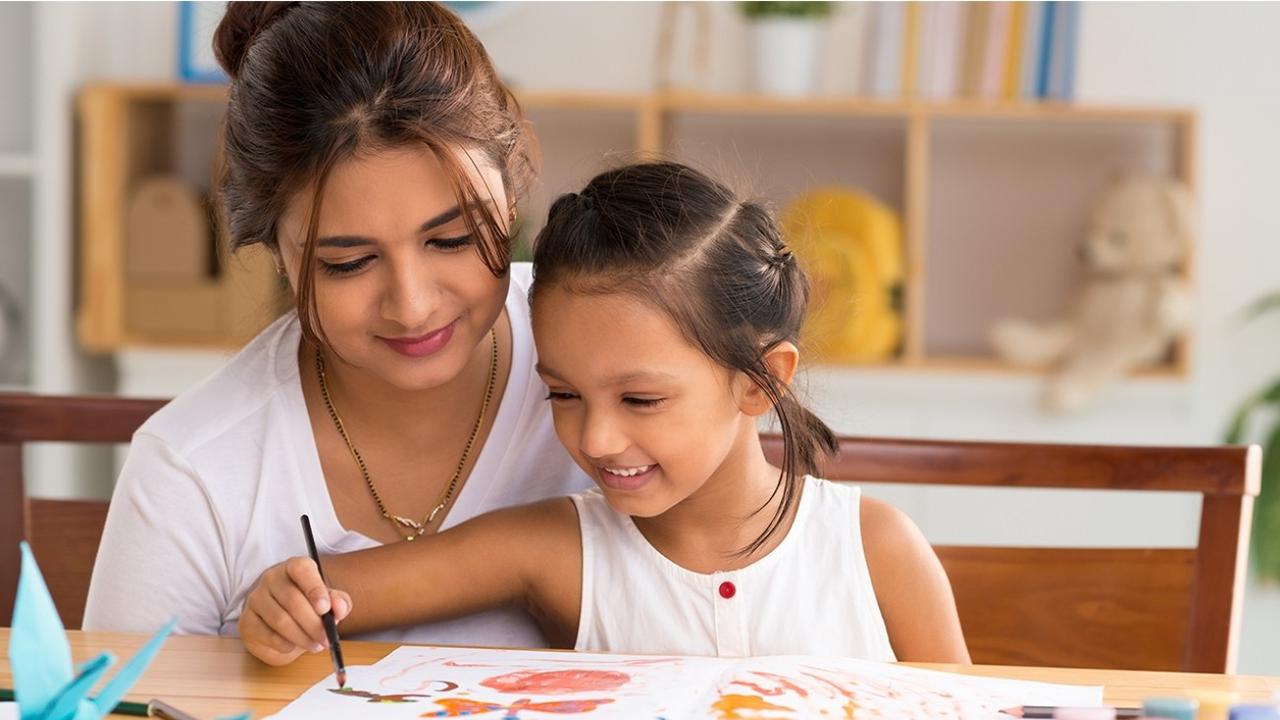 Maaf ayah, tapi sebuah studi menegaskan kalau kecerdasan anak ternyata diturunkan dari ibu