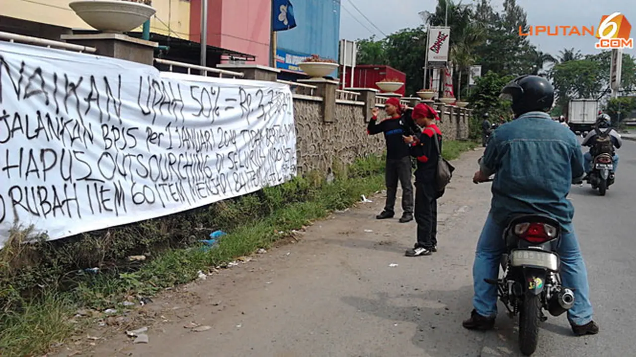 demo-buruh-1-131028b.jpg
