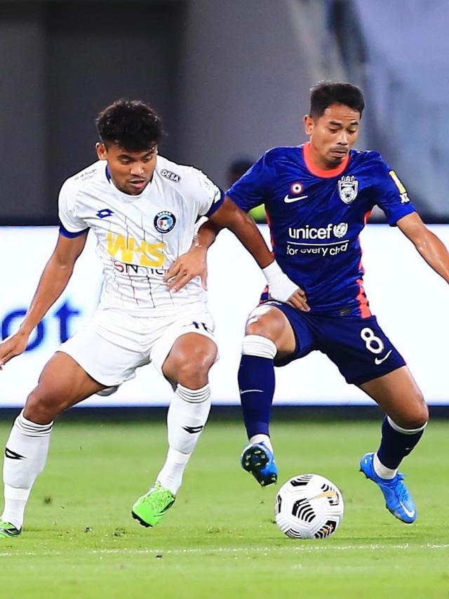 Winger Sabah FC, Saddil Ramdani (kiri) ketika melawan Johor Darul Ta'zim (JDT).