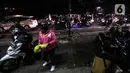 <p>Pemudik yang menggunakan sepeda motor melewati Jalan Dr. H Juanda, Bekasi, Jawa Barat, (29/4/2022). Pada H-3 Idul Fitri 1443 H Pemudik yang menggunakan sepeda motor memadati bekasi untuk menggunakan jalur pantura untuk sampai ke kampung halaman. (Liputan6.com/ Johan Tallo)</p>