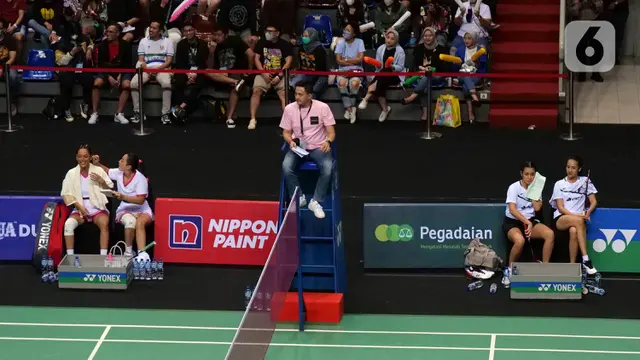 FOTO: Hesti Purwadinata / Erika Carlina Menang Lawan Raisa / Anya Geraldine di Tepok Bulu 2022