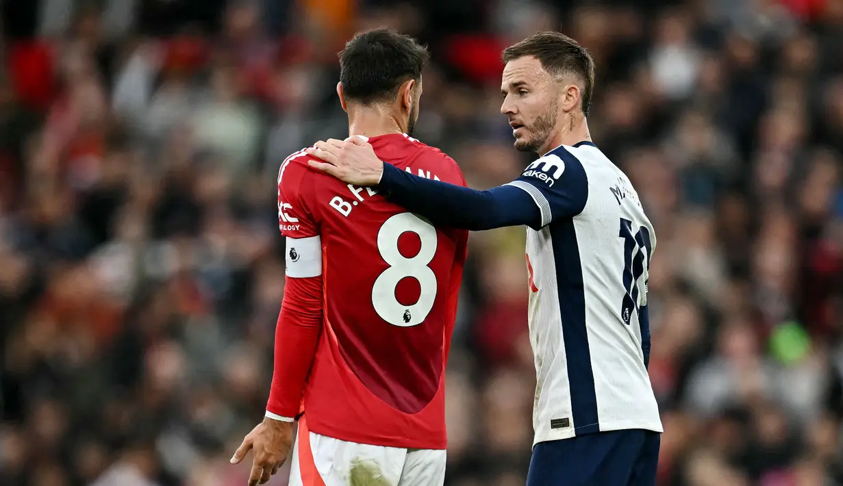 Hasil ini membuat Man United terpuruk di posisi 12 klasemen sementara Liga Inggris 2024/2025 dengan koleksi tujuh poin dari enam laga. Di sisi lain Tottenham naik ke peringkat delapan dengan raihan 10 poin. (AFP/Paul Ellis)