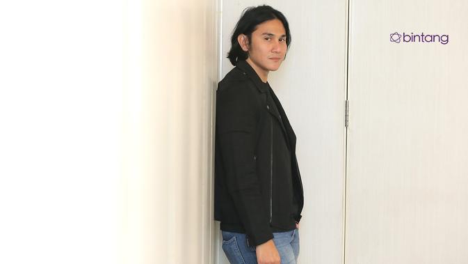 Perankan Wiro Sableng Vino G Bastian Dikejar Anak Kecil Untuk Minta Foto