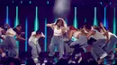 Diva kelahiran 1986 tersebut langsung menghentak panggung dengan membawakan beberapa lagu hitnya, salah satunya “F Yo Love Song”. Tampak dalam foto, penampilan Agnez Mo saat tKonser Raya 31 Tahun Indosiar Luar Biasa hari kedua di Studio 6 Emtek City, Daan Mogot, Jakarta, pada Minggu (11/1/2026) malam. (KapanLagi.com/Budy Santoso)