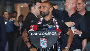 Alasan Menarik di Balik Pemilihan Jersey Nomor 61 Mohamed Salah saat Tiba di Trabzonspor