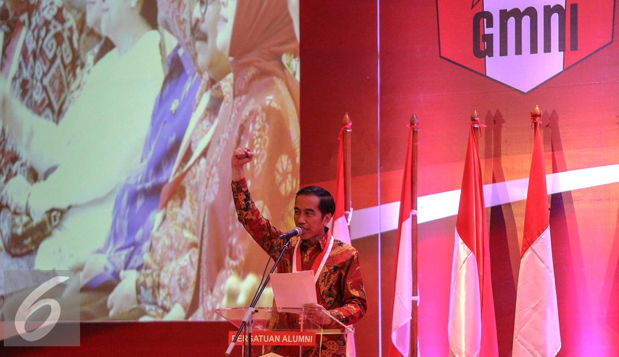 Joko Widodo saat berpidato dalam pembukaan Kongres III Persatuan Alumni GMNI, Jakarta, Jumat (8/7/2015). Kongres bertajuk Jalan Trisakti Menuju Tatanan Masyarakat Pancasila dihadiri sekitar 1.000 peserta. (Liputan6.com/Faizal Fanani)