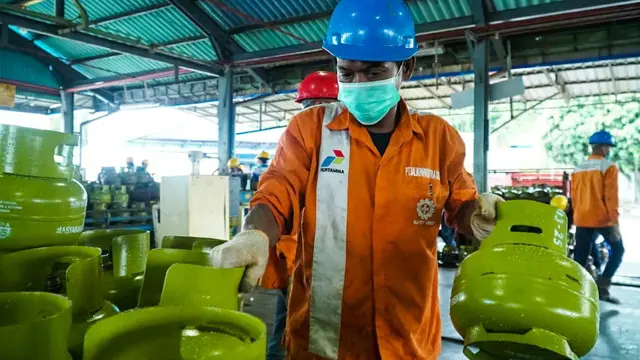 Pertamina MOR VI telah mempersiapkan langkah antisipatif dalam penyaluran elpiji 3 kilogram untuk memenuhi kebutuhan masyarakat selama  bulan Ramadan 2020 di Kalimantan. (foto: Pertamina)