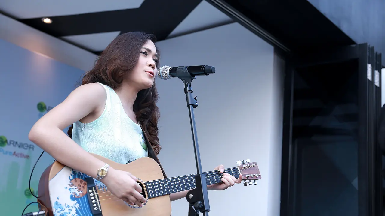 [Bintang] Sheryl Sheinafia