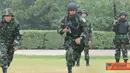 Citizen6, China: Dalam latihan kali ini, kedua pasukan khusus saling berlaga untuk mencapai hasil yang maksimal. Di akhir latihan, diadakan lomba menembak reaksi cepat perorangan. (Pengirim: Badarudin Bakri).