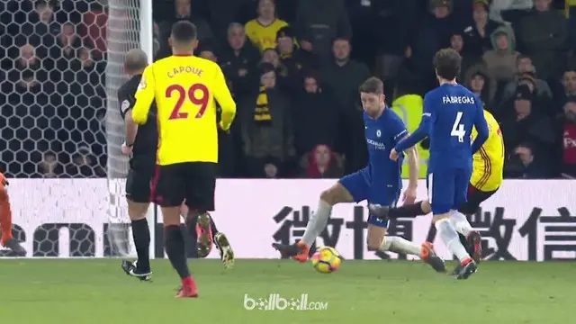 Gelandang Watford, Gerard Deulofeu, mencetak gol perdana di Premier League ke gawang Chelsea. This video is presented by Ballball.