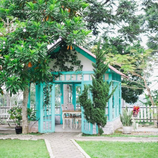 Rumah Teh Ndoro Donker