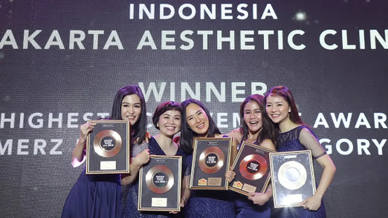 Penghargaan JAC di  th Golden Record Award Night/dok.JAC
