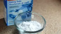 Boleh dibilang soda kue adalah satu bahan makanan yang wajib ada di rumah Anda. Pasalnya soda kue sangat multifungsi.