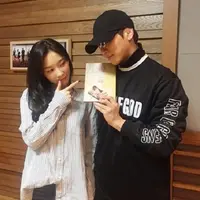 Beberapa waktu lalu, Taeyeon sempat mengunggah kesedihan setelah Jonghyun SHINee memutuskan untuk mengakhir hidupnya dengan bunuh diri. (foto: Soompi.com)