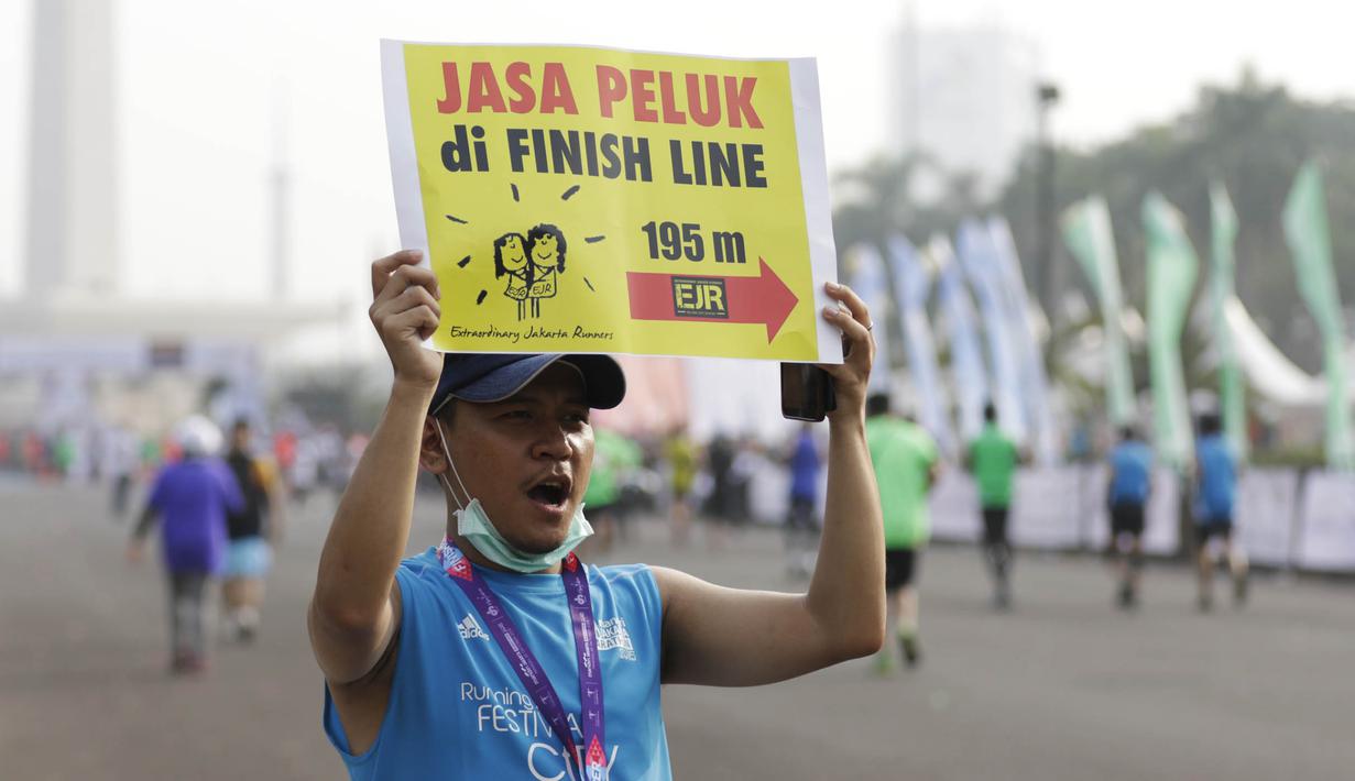 Mandiri Jakarta Marathon 2015 memberikan total hadiah Rp2,6 miliar. (Bola.com/Vitalis Yogi Trisna)