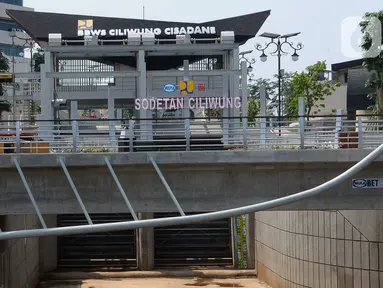 Sodetan Ciliwung di Bidara Cina, Jatinegara, Jakarta, Senin (31/7/2023). Sodetan Ciliwung diresmikan oleh Presiden Joko Widodo atau Jokowi pada hari ini. (merdeka.com/Imam Buhori)