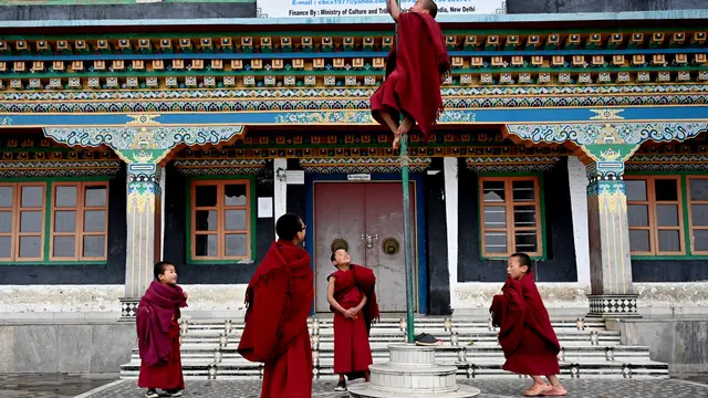 Biara Tawang, Tempat Para Biksu Muda Menuntut Ilmu