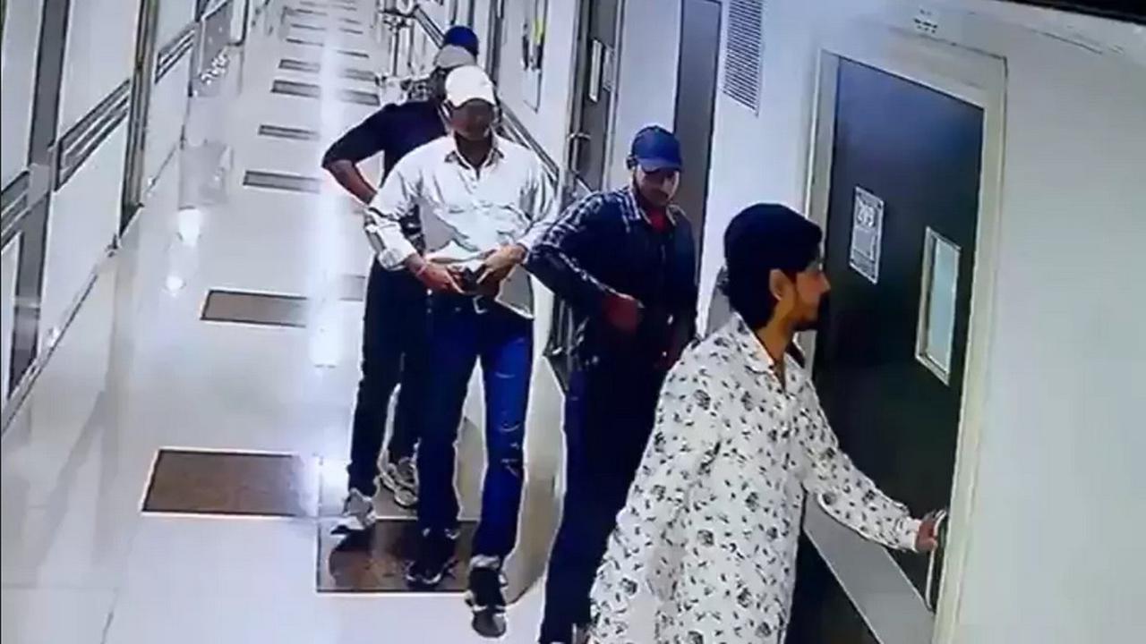 Chandan Mishra Shot Dead in Hospital. Image source: Screengrab.