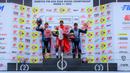 <p>Kiri ke kanan: Pembalap Yamaha Racing Indonesia, Wahyu Nugroho, pembalap Astra Honda Racing Team, Adenanta Putra, dan pembalap Yamaha Racing Indonesia, Muhammad Faerozi Toreqottullah merayakan kemenangan di atas podium setelah Race 1 SS600 Asia Road Racing Championship (ARRC) Mandalika 2025 di Sirkuit Internasional Mandalika, Lombok, Nusa Tenggara Barat, Sabtu (30/08/2025). (Bola.com/Bagaskara Lazuardi)</p>
