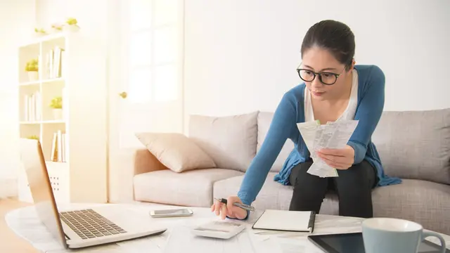 mengatur uang bulanan