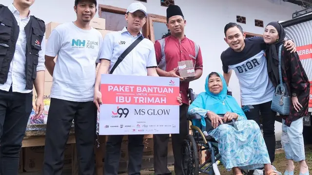 Ditelantarkan ke Panti Jompo, Ini 6 Momen Gilang Widya Crazy Rich Malang Jenguk Ibu Trimah yang Viral