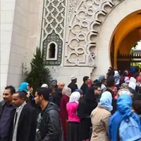 Atas dasar hak asasi manusia, sebuah masjid khusus muslim LGBT didirikan. Setujukah kamu?