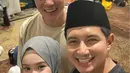 Sebelumnya, Chand Kelvin juga sempat melayat ke rumah duka untuk menyampaikan ucapan belasungkawa secara langsung kepada Baim dan keluarganya. Kehadiran para sahabat menjadi pengingat pentingnya dukungan dari orang-orang terdekat saat menghadapi kehilangan yang mendalam. (Liputan6.com/IG/@chand_kelvin)