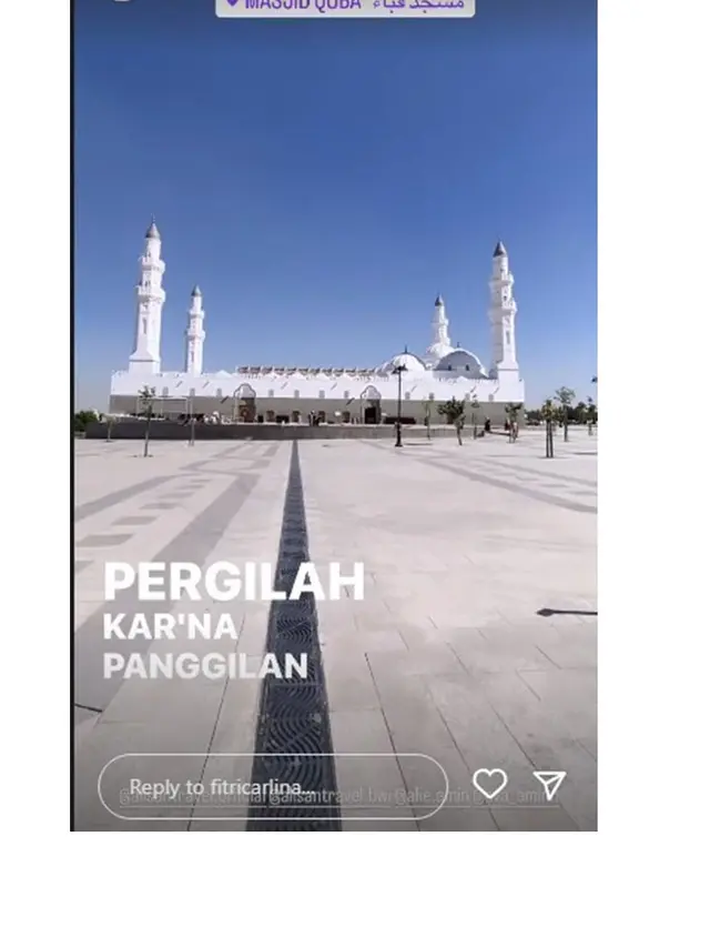8 Potret Fitri Carlina dan Suami Jalani Umroh, Persiapannya Singkat