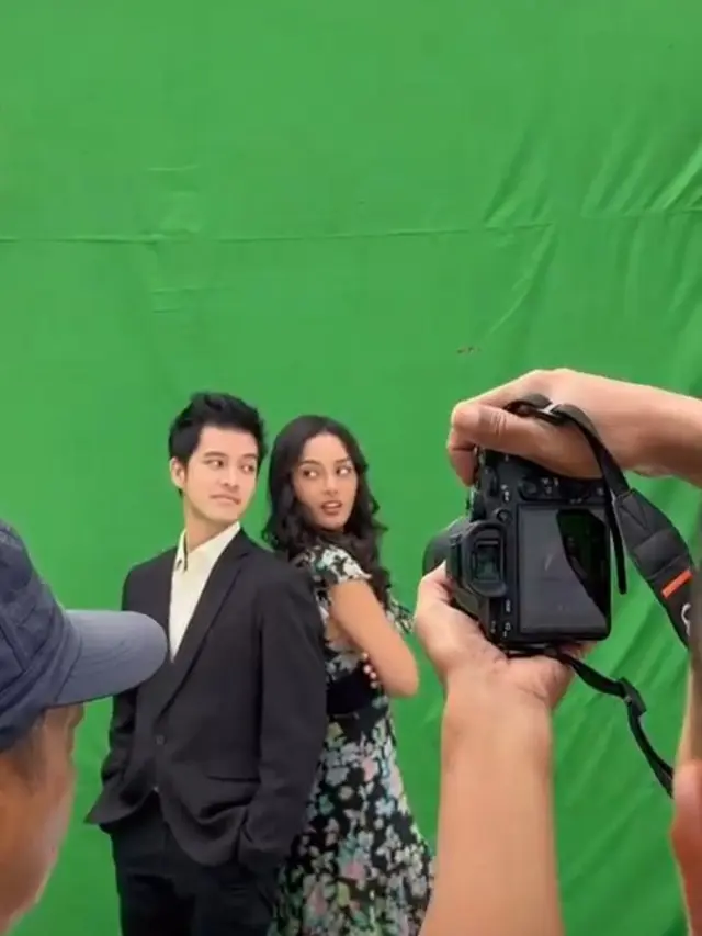 Dikabarkan Dekat, Ini 7 Potret Erika Carlina dan Morgan Oey yang Main FTV Bareng