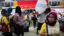 Kamis (26/6/14), aktivitas di pusat perbelanjaan  produk tekstil terbesar di Asia Tenggara tersebut sudah terlihat padat, Jakarta, Kamis (26/6/14). (Liputan6.com/Faizal Fanani)